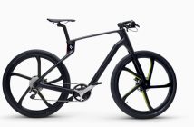 The stunning new Superstrata road bike is a wonder of 3D printing technology, sheer determination, and inspiring carbon fibre design.
